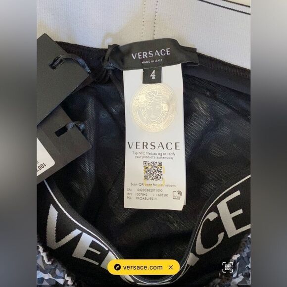 Versace  Logo Print Drawstring Swim Trunks size 4/ Large - Picture 12 of 15